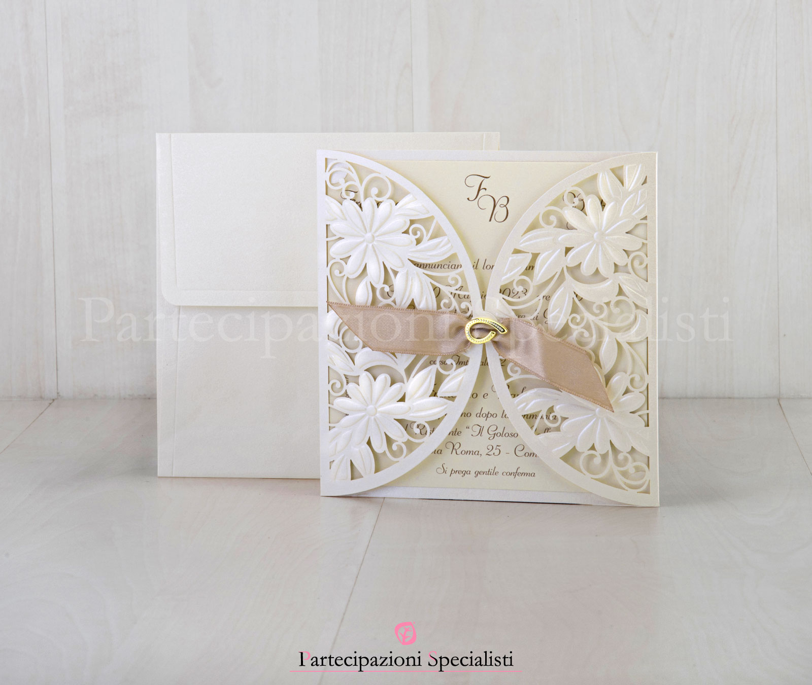 Partecipazione Elegante Taglio Laser Oro e Avorio