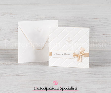 Partecipazione matrimonio elegante con ricamo